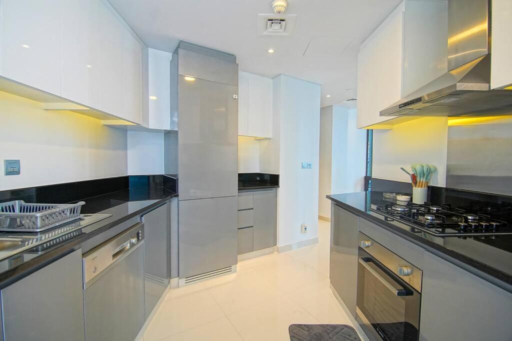 Luxury Hotel Apartment With A Canal View Dubai Luaran gambar